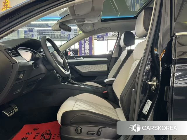 Volkswagen Magotan 2023 Черный из Китая, фото 5