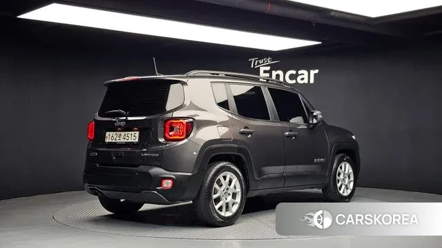 Jeep Renegade id 3000011 из Кореи 12