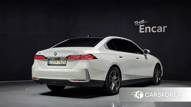 BMW 5 Series (G60) id 4665408 из Кореи 12