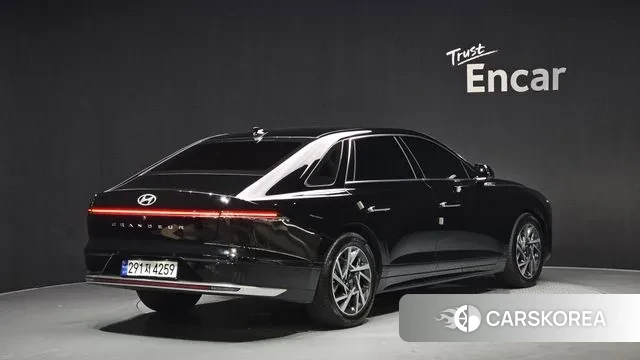 Hyundai Grandeur (GN7) id 3036928 из Кореи 12