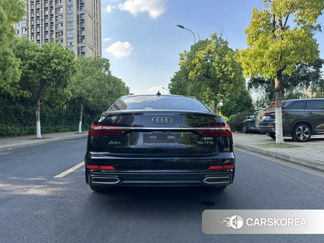 Audi A6L 2021 Черный из Китая, фото 3