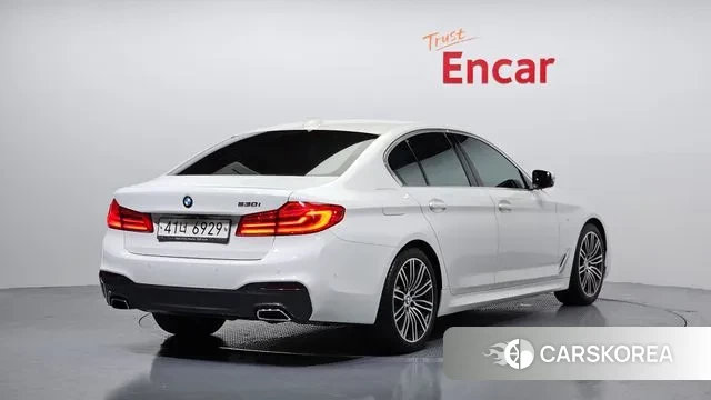 BMW 5 Series (G30) id 3336361 из Кореи 12