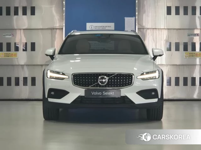 Volvo V60 Cross-Country 2nd Generation id 4862710 из Кореи 11