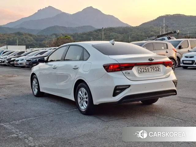 Kia Come New K3 id 3351132 из Кореи 9