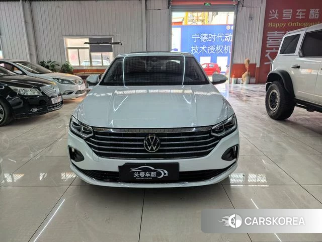 Volkswagen Lavida 2024 Белый из Китая, фото 2