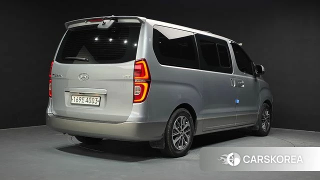 Hyundai The New Grand Starex id 4557393 из Кореи 12