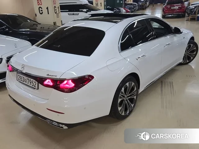 Mercedes-Benz E-Class W214 id 3757811 из Кореи 12