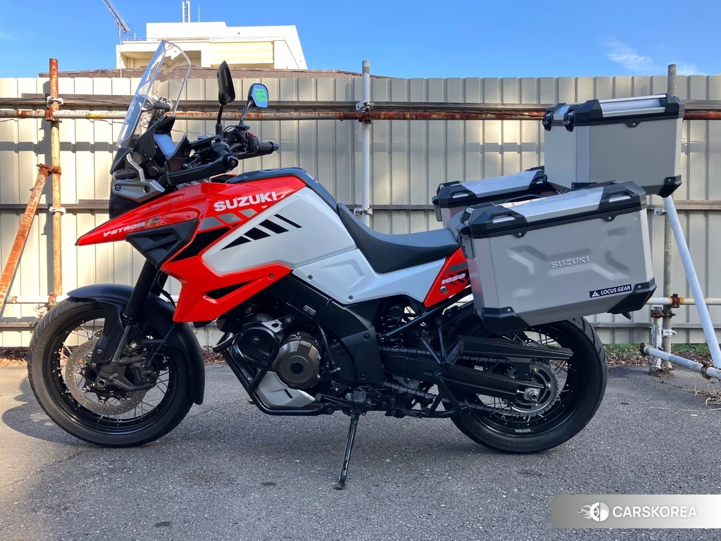 Проданный Suzuki V-STROM 1050XT 2020 из Японии, фото 2