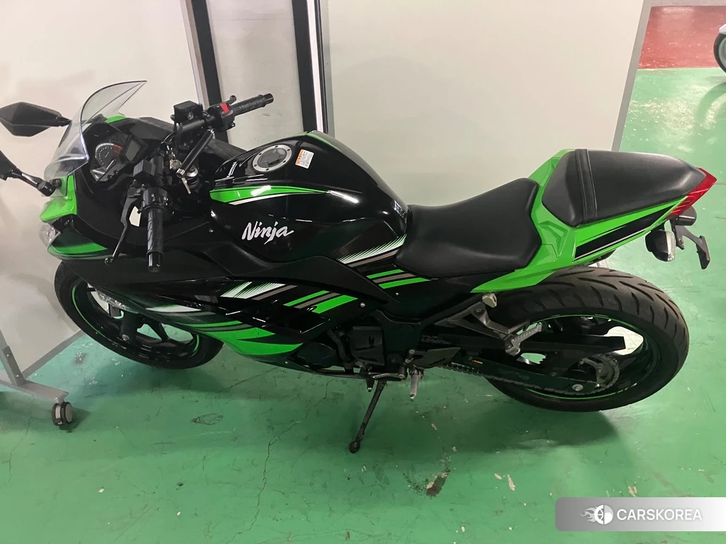 Проданный Kawasaki NINJA 250 2016 из Японии, фото 2
