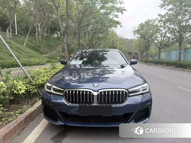 BMW 5 series 2021 Синий из Китая, фото 2