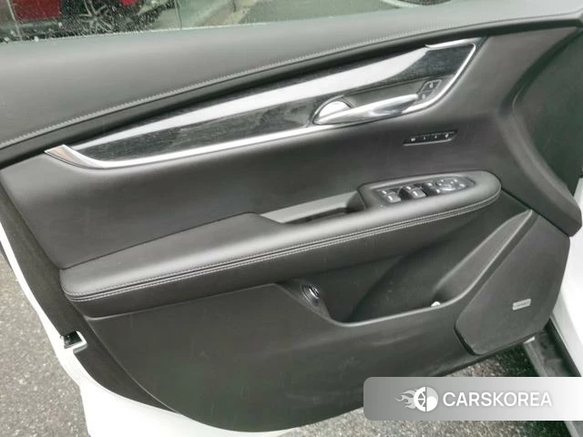 Cadillac XT5 2021 Белый из Китая, фото 2