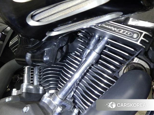 Engine photo