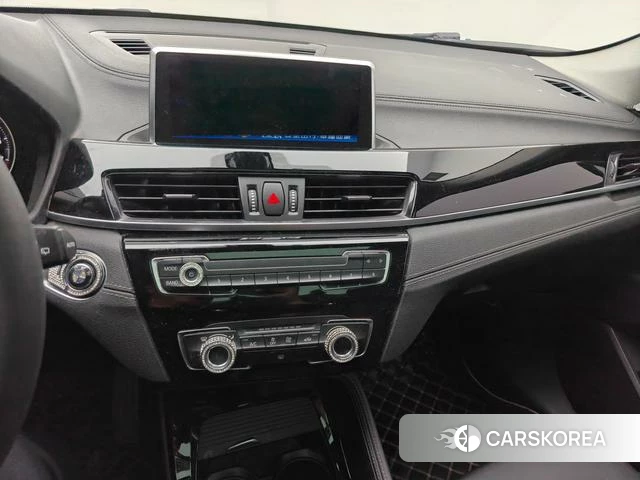 BMW X2 (import) 2019 Темно-серый из Китая, фото 2