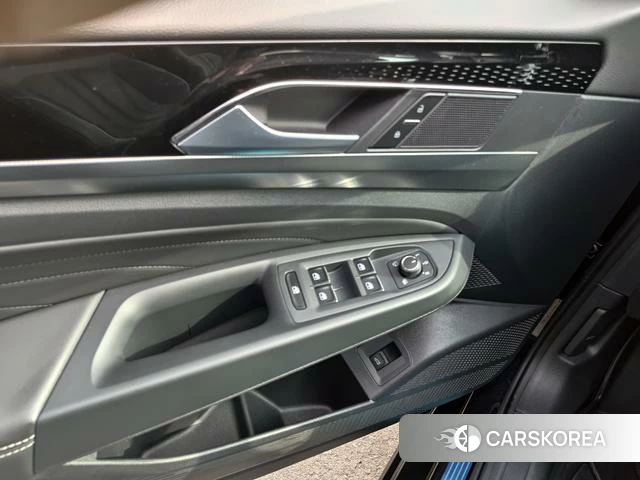 Volkswagen Passat 2024 Черный из Китая, фото 6