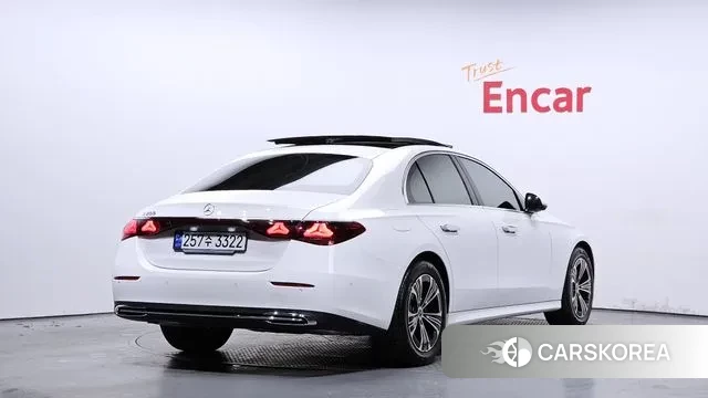 Mercedes-Benz E-Class W214 id 3477306 из Кореи 12