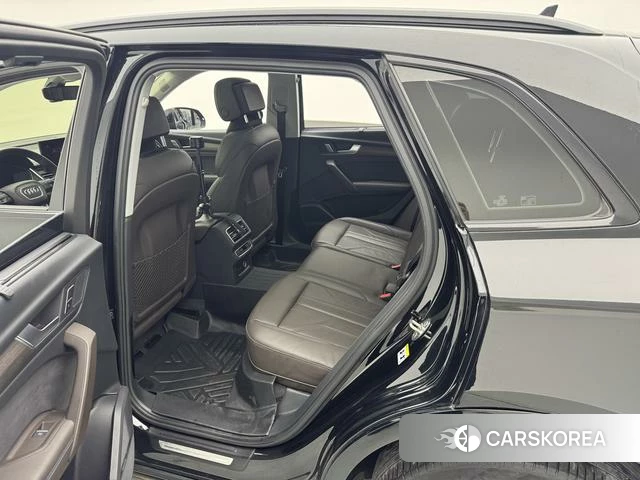 Audi Q5L id 4257087 из Китая 12