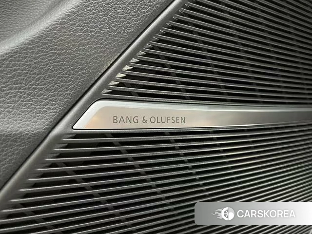 Audi Q7 id 4329050 из Китая 8