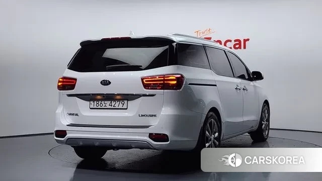 Kia The New Carnival id 3546691 из Кореи 12