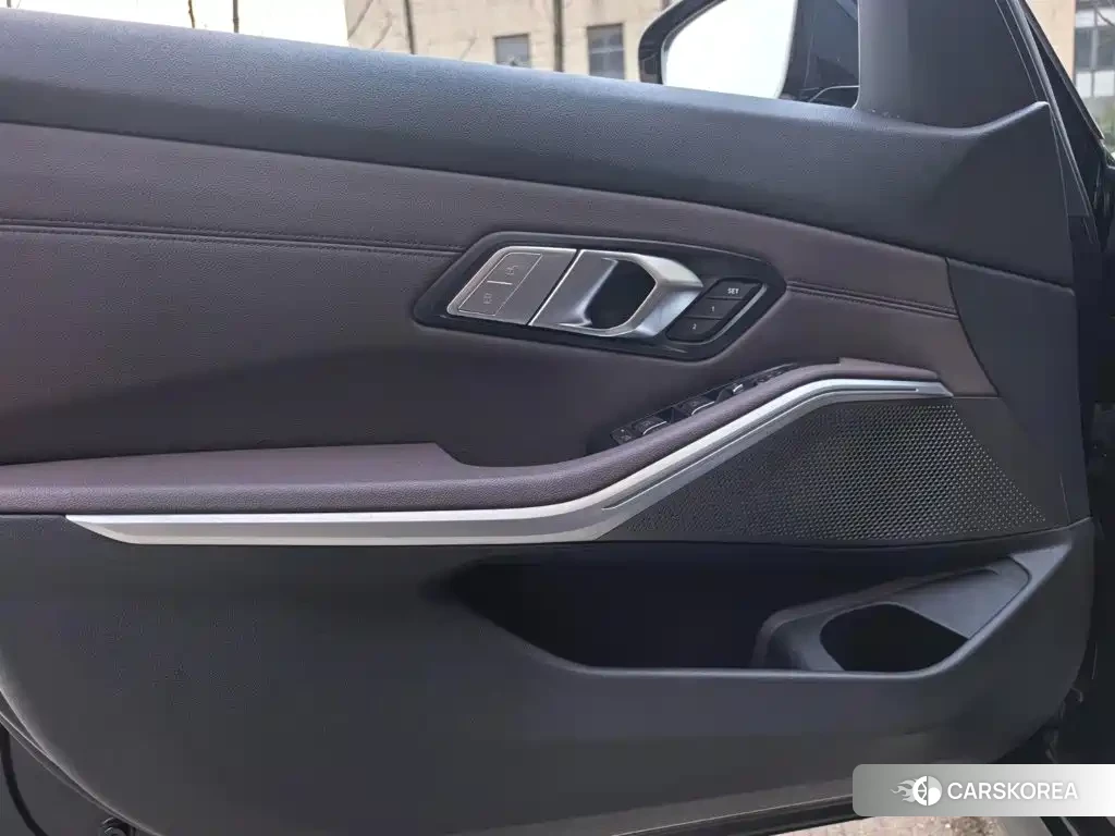 BMW 3 series id 4680624 из Китая 9