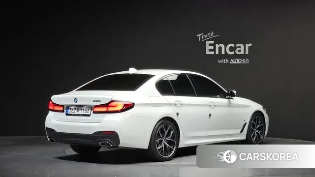 BMW 5 Series (G30) id 3576504 из Кореи 12