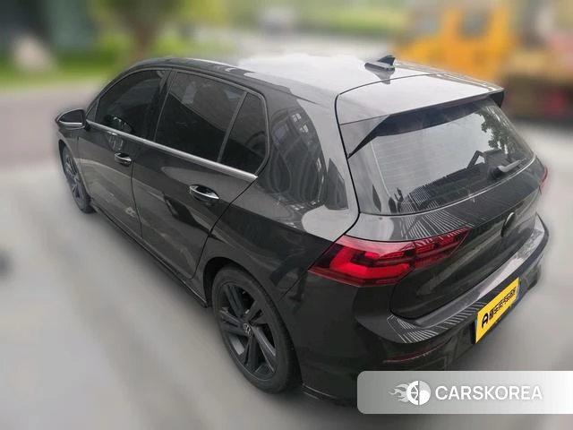 Volkswagen Golf 2022 Черный из Китая, фото 2