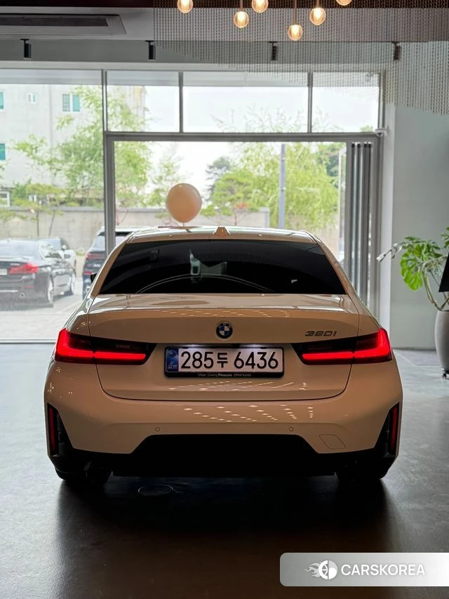 BMW 3 Series (G20) 2025 Белый из Кореи, фото 2
