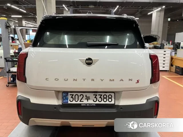 Mini Cooper S Countryman 3rd Generation 2024 Белый из Кореи, фото 2