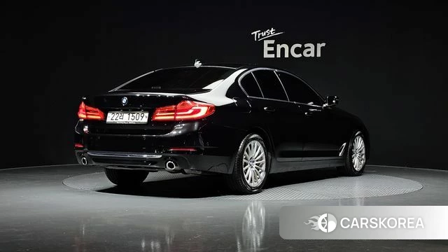 BMW 5 Series (G30) id 3885962 из Кореи 12