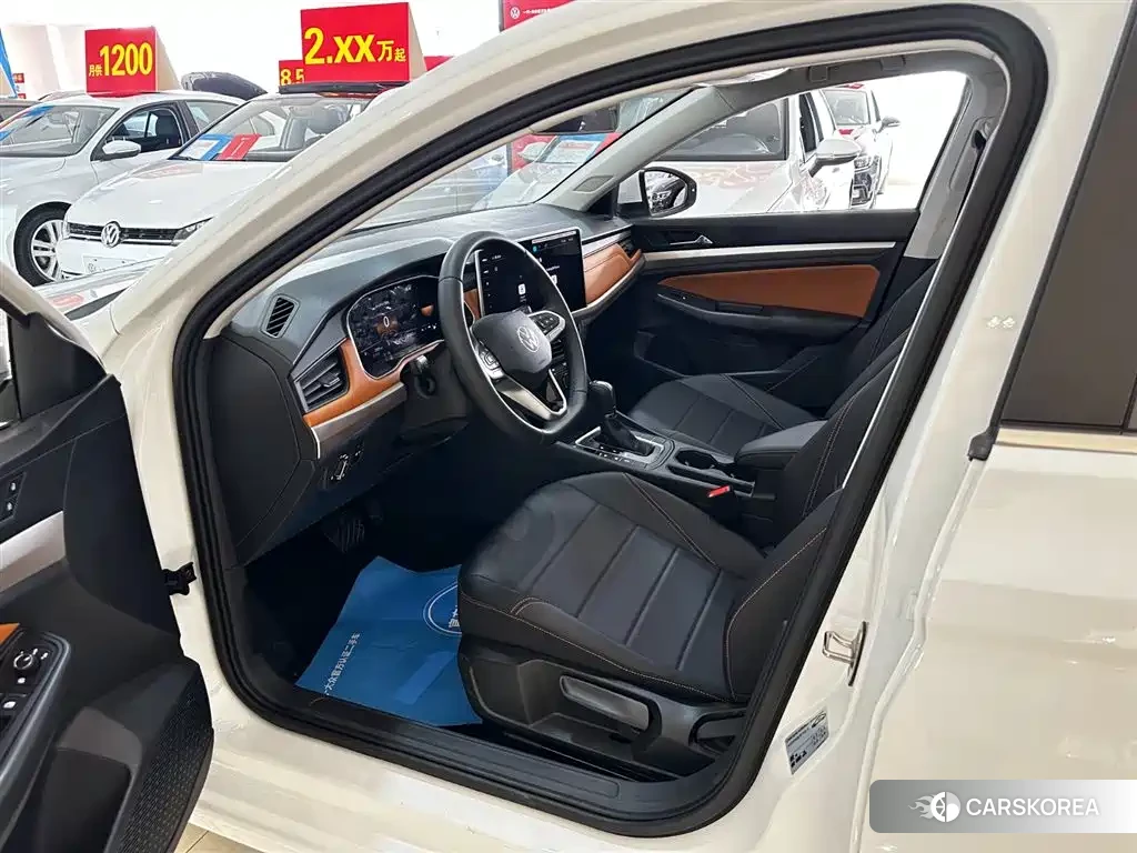 Volkswagen Bora id 4570738 из Китая 12