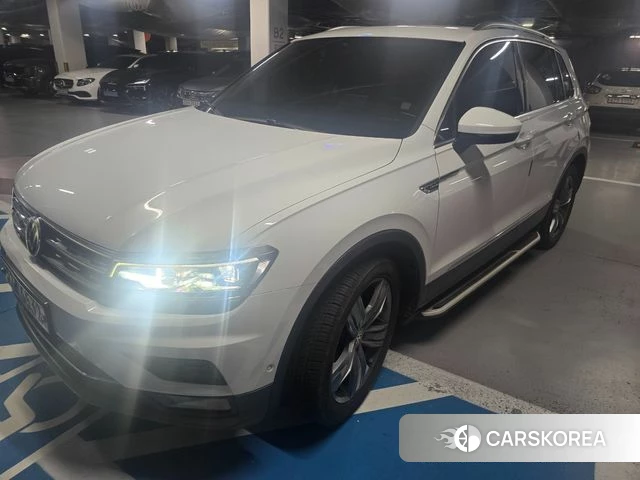 Volkswagen Tiguan second Generation 2018 Белый из Кореи, фото 4