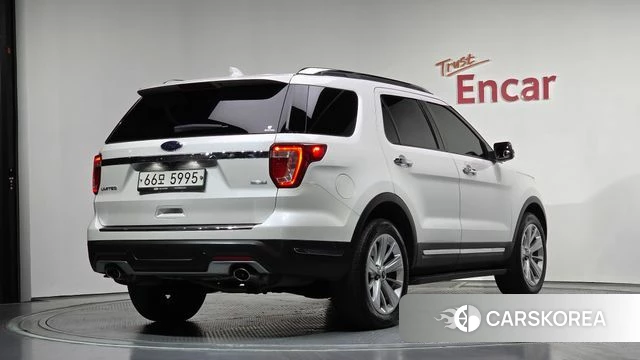 Ford Explorer id 4294934 из Кореи 12