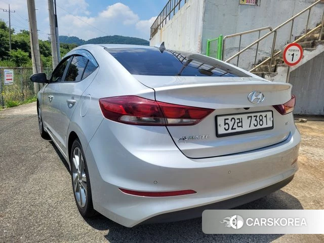 Hyundai Avante AD id 4526014 из Кореи 10
