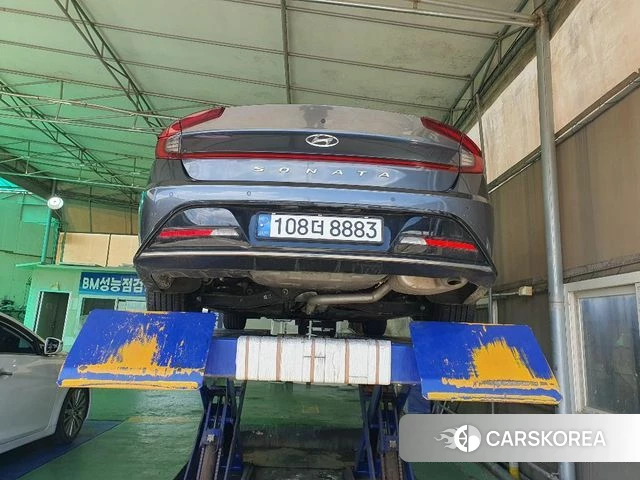 Hyundai Sonata (DN8) 2022 Серебристо-серый из Кореи, фото 2