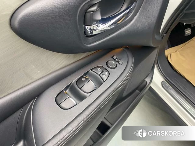 Nissan Loulan id 4258907 из Китая 12
