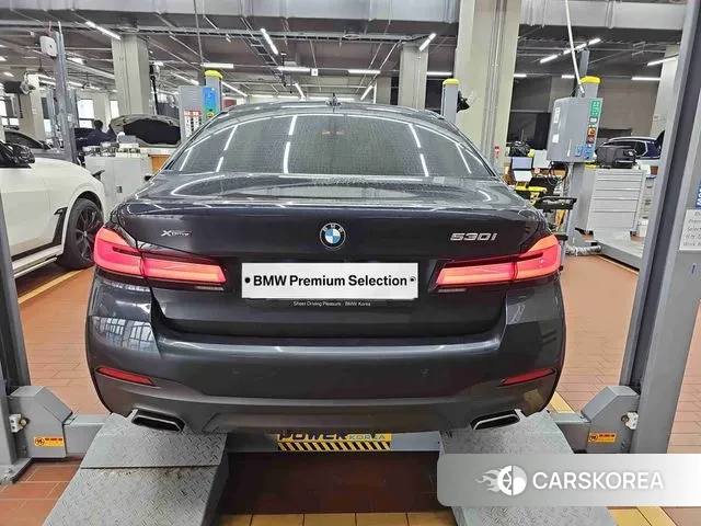 BMW 5 Series (G30) 2021 Серый из Кореи, фото 2