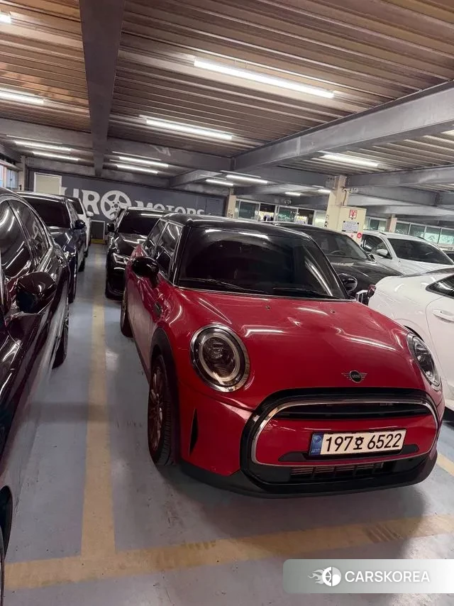 Mini Cooper 2022 Красный из Кореи, фото 3