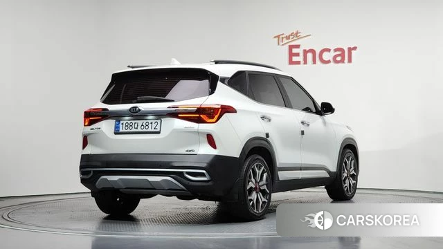 Kia Seltos id 4231708 из Кореи 12