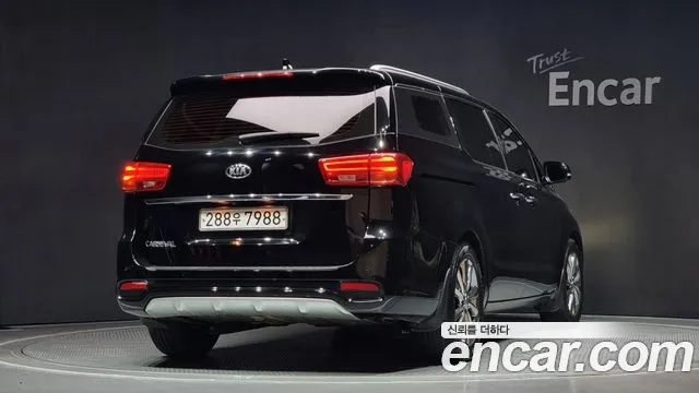 Kia The New Carnival id 2916960 из Кореи 12