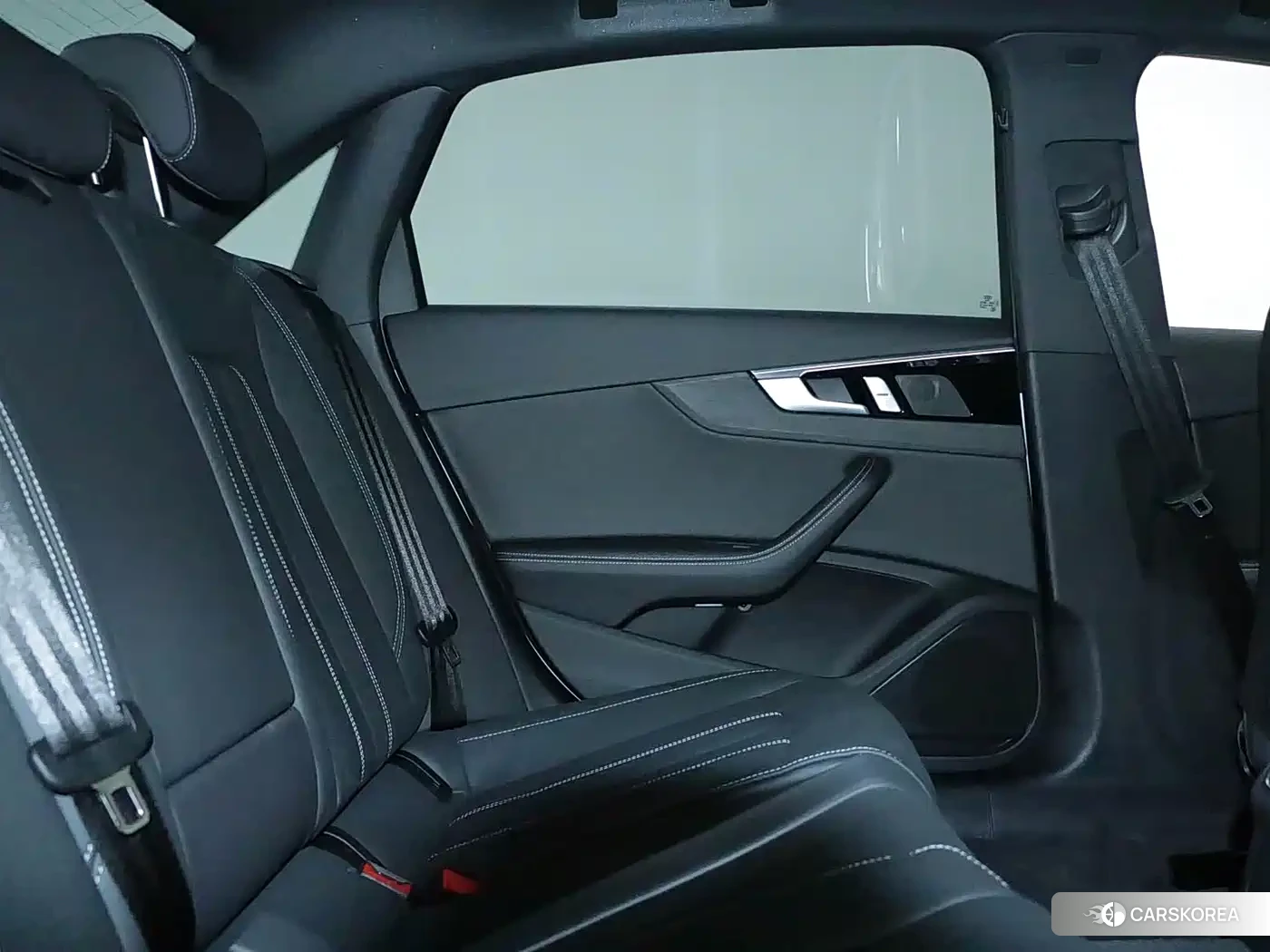 Audi A4L 2024 Белый из Китая, фото 2