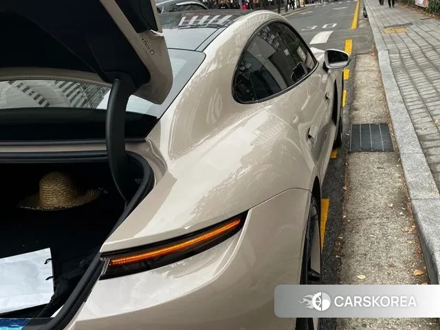 Porsche Taycan id 3463885 из Кореи 7