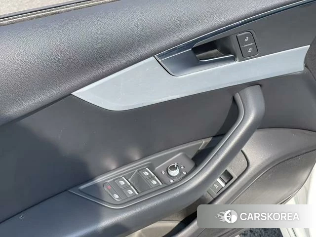 Audi A4L id 4265112 из Китая 12