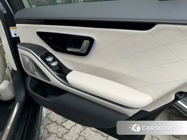 Mercedes-Benz S-class id 4239665 из Китая 4