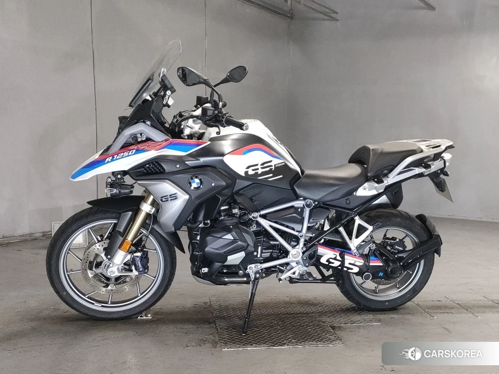 Проданный BMW R1250GS ADVENTURE 2021 из Японии, фото 2