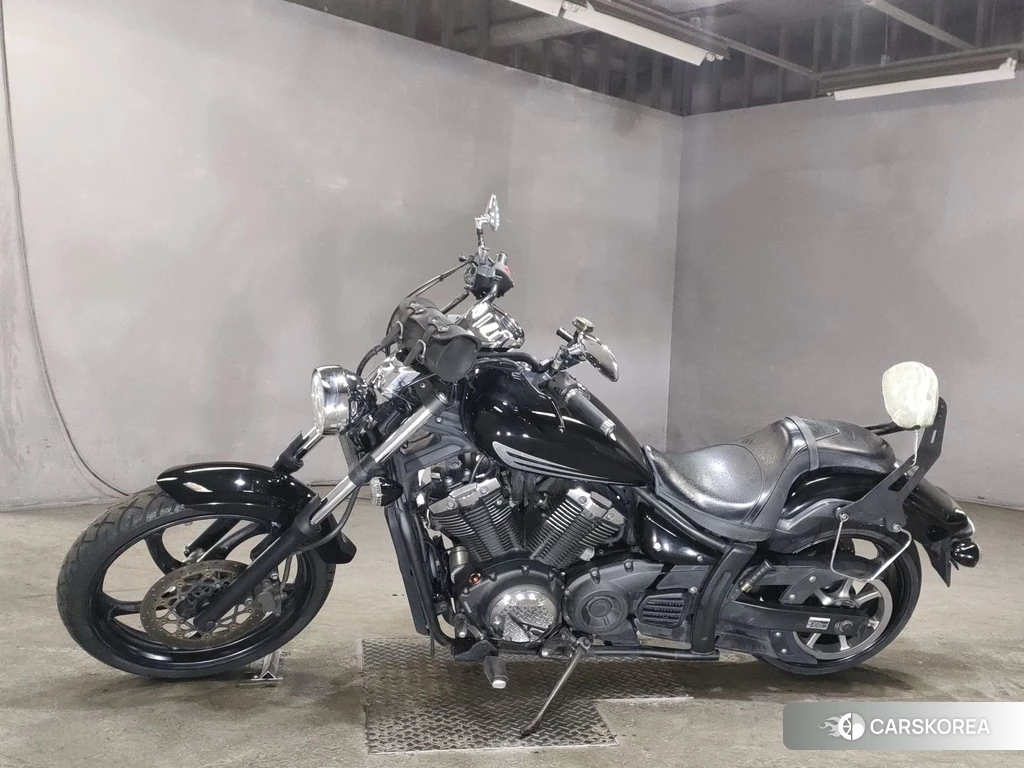 Проданный Yamaha XVS 1300 CA STRYKER id 4165292 из Японии
