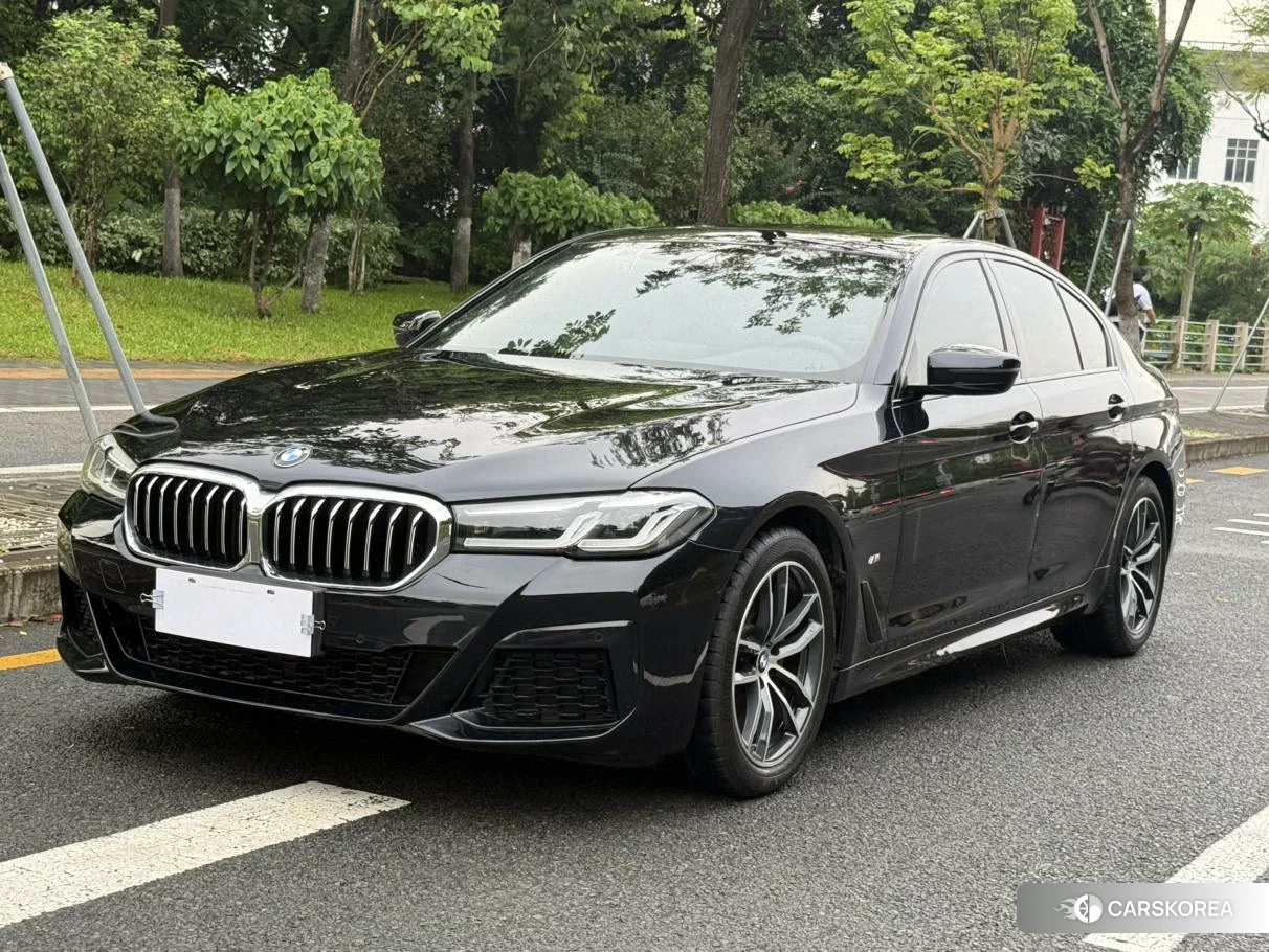 BMW 5 series (imported) 2020 Черный из Китая, фото 2