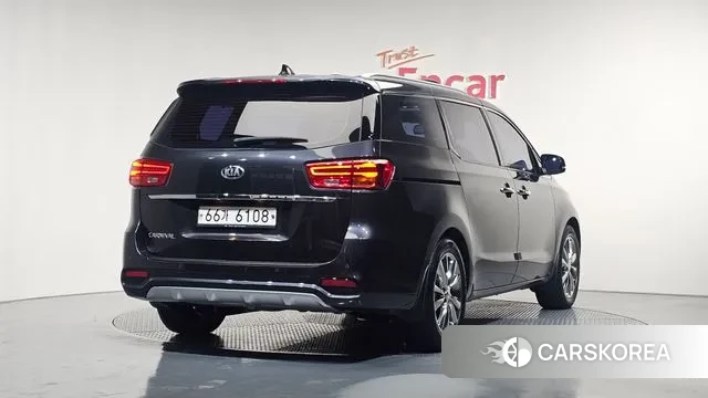 Kia The New Carnival id 3402977 из Кореи 12