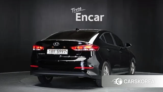 Hyundai Avante AD id 3060853 из Кореи 12