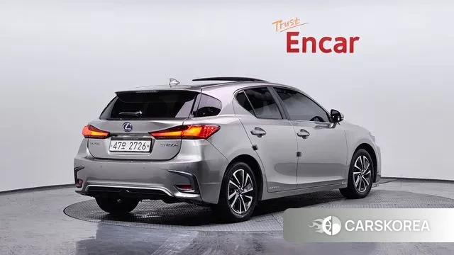 Lexus CT200h id 3578619 из Кореи 12