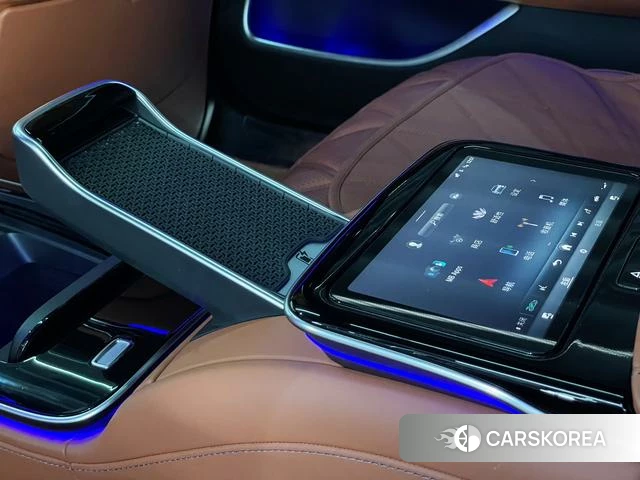 Mercedes-Benz Maybach S-class id 4299572 из Китая 12