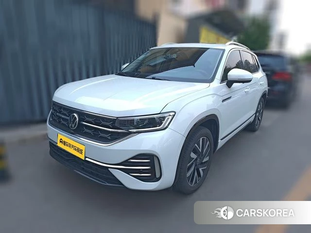 Volkswagen Tanyue 2023 Белый из Китая, фото 2